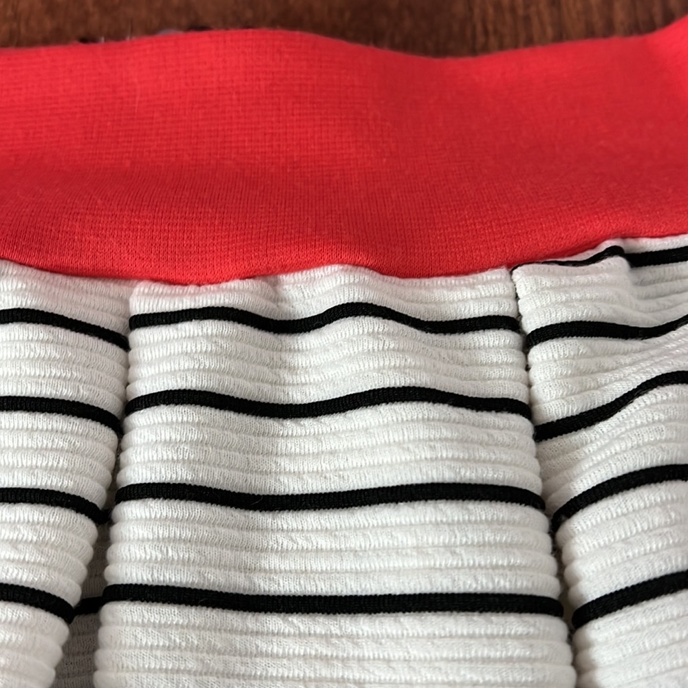 Dina Be skirt with elastic waistband, size S, made in USA - Picture 6 of 6